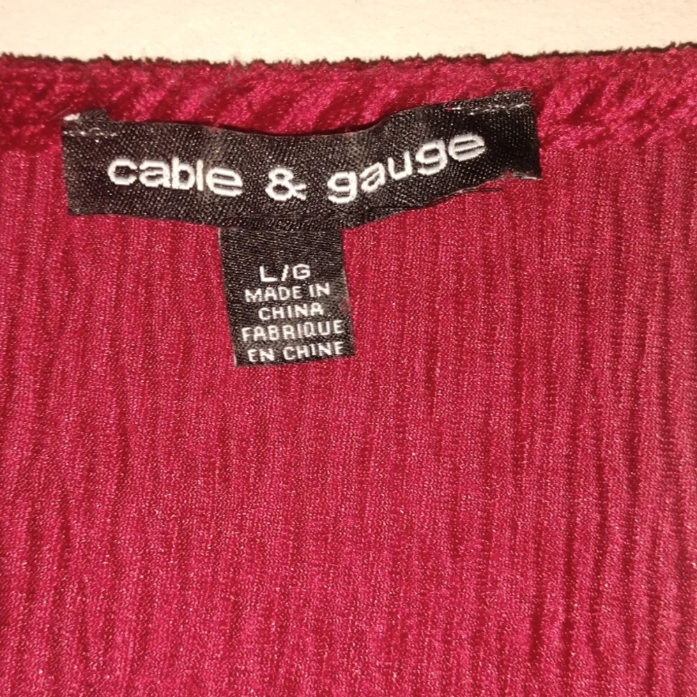 Ruby Reds Sweater - Picture 4 of 6